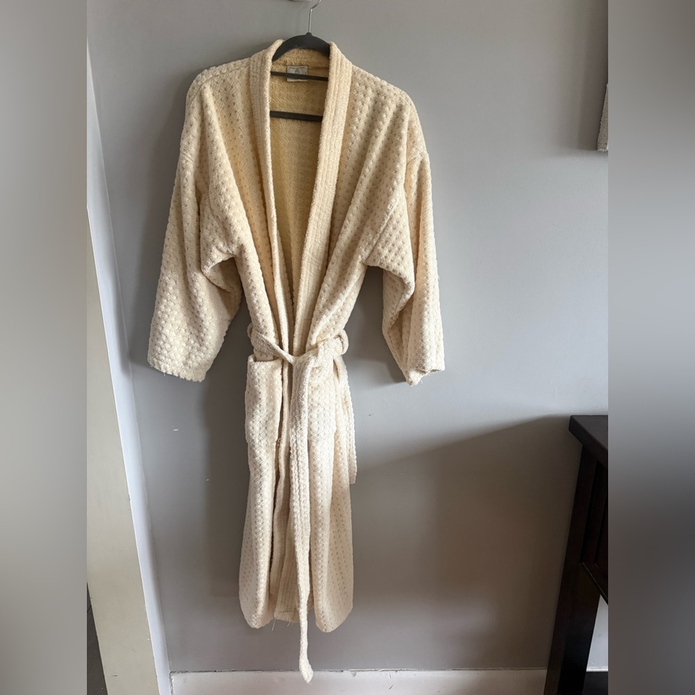 Yves Delorme Paris Made in France Cotton Waffle Spa Bath Robe Belted Luxury